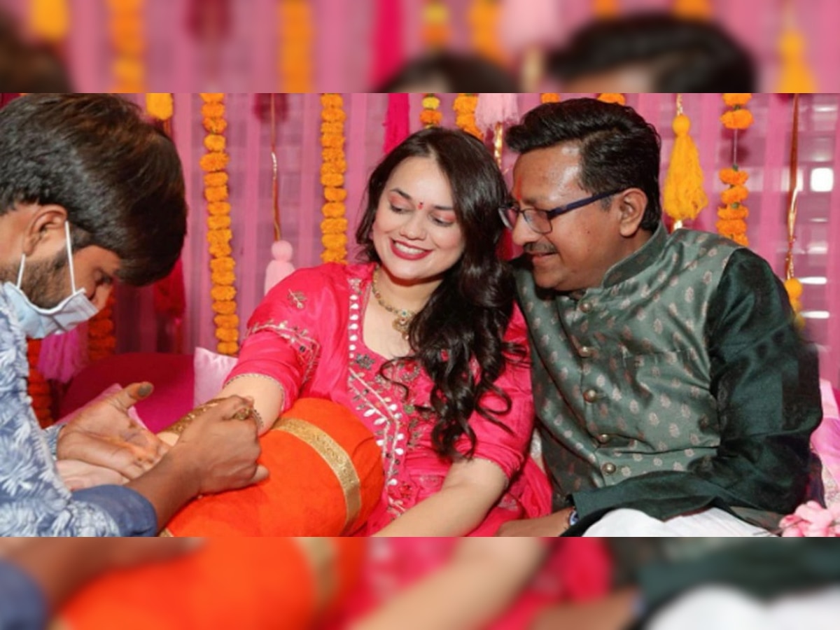 Tina Dabi Wedding Album: आयएएस टीना डाबी आणि प्रदीप गावंडेच्या लग्नाचा अल्बम आला समोर, फोटो पाहून चाहते म्हणाले... title=