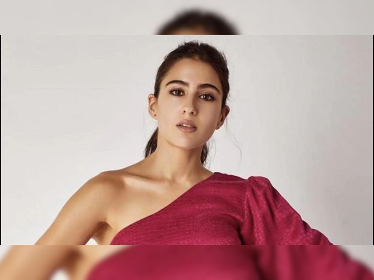 '.... दिसतेस', Sara Ali Khan चं पोट पाहून चाहते हैराण title=