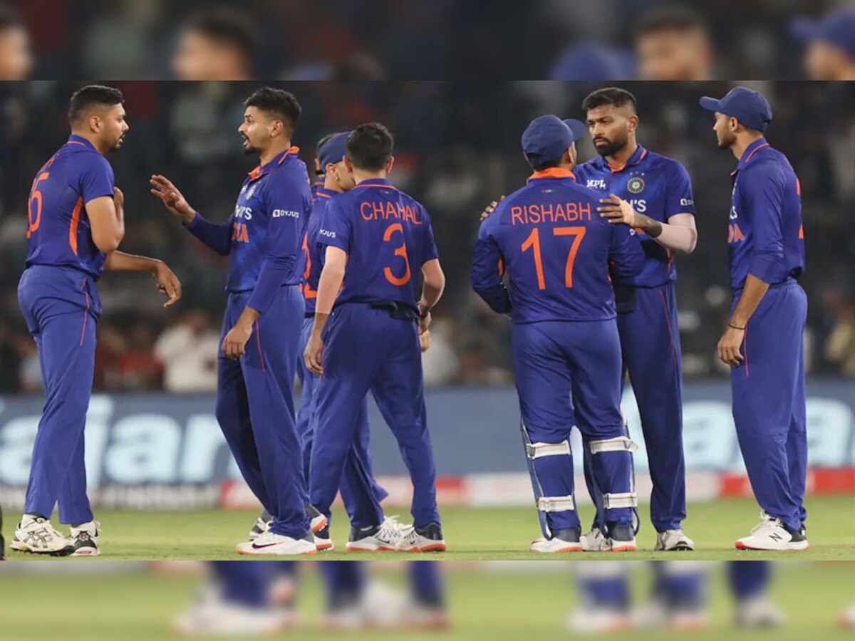 IND vs SA : भारताचा सलग दुसरा पराभव, भुवनेश्वर कुमार वगळता सर्व गोलंदाज फ्लॉप title=