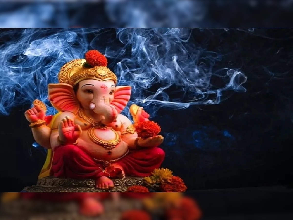 Sankashti Chaturthi 2022: संकष्टी चतुर्थीला सर्वार्थ सिद्धी योग! पूजा विधी आणि मुहूर्त जाणून घ्या title=