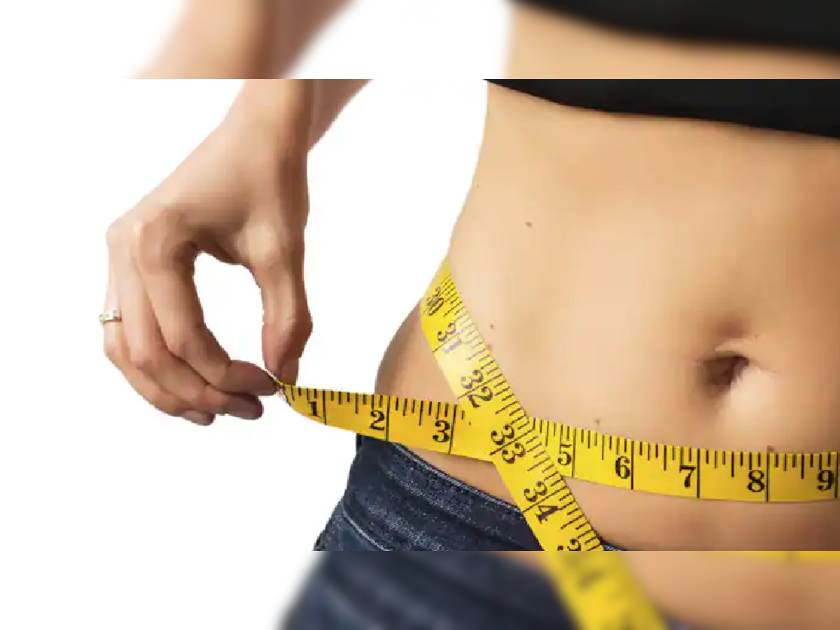 Weight Loss: सकाळी उपाशी पोटी 'हे' फळ खा; Belly Fat होईल कमी title=