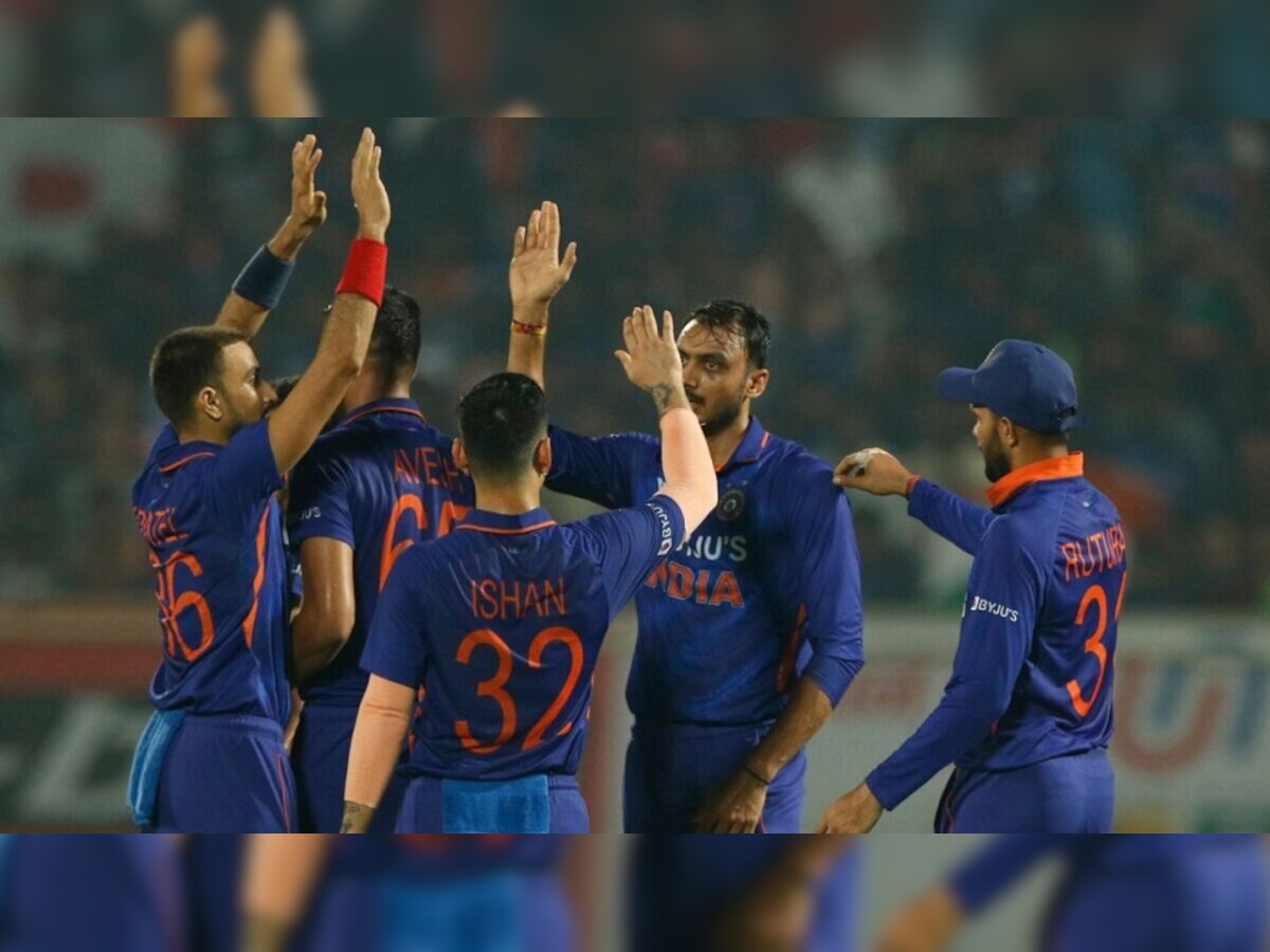 IND vs IRE: टीम इंडियाचा 'हा' खेळाडू डेब्यूच्या प्रतिक्षेत, भारतीय चाहत्यांनाही उत्सुकता  title=