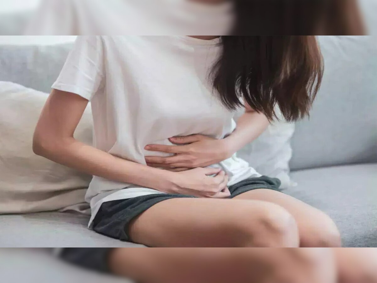 खोकला-ताप नाही तर पोटाचे 3 लक्षणं असू शकतात Covid-19 Symptoms title=