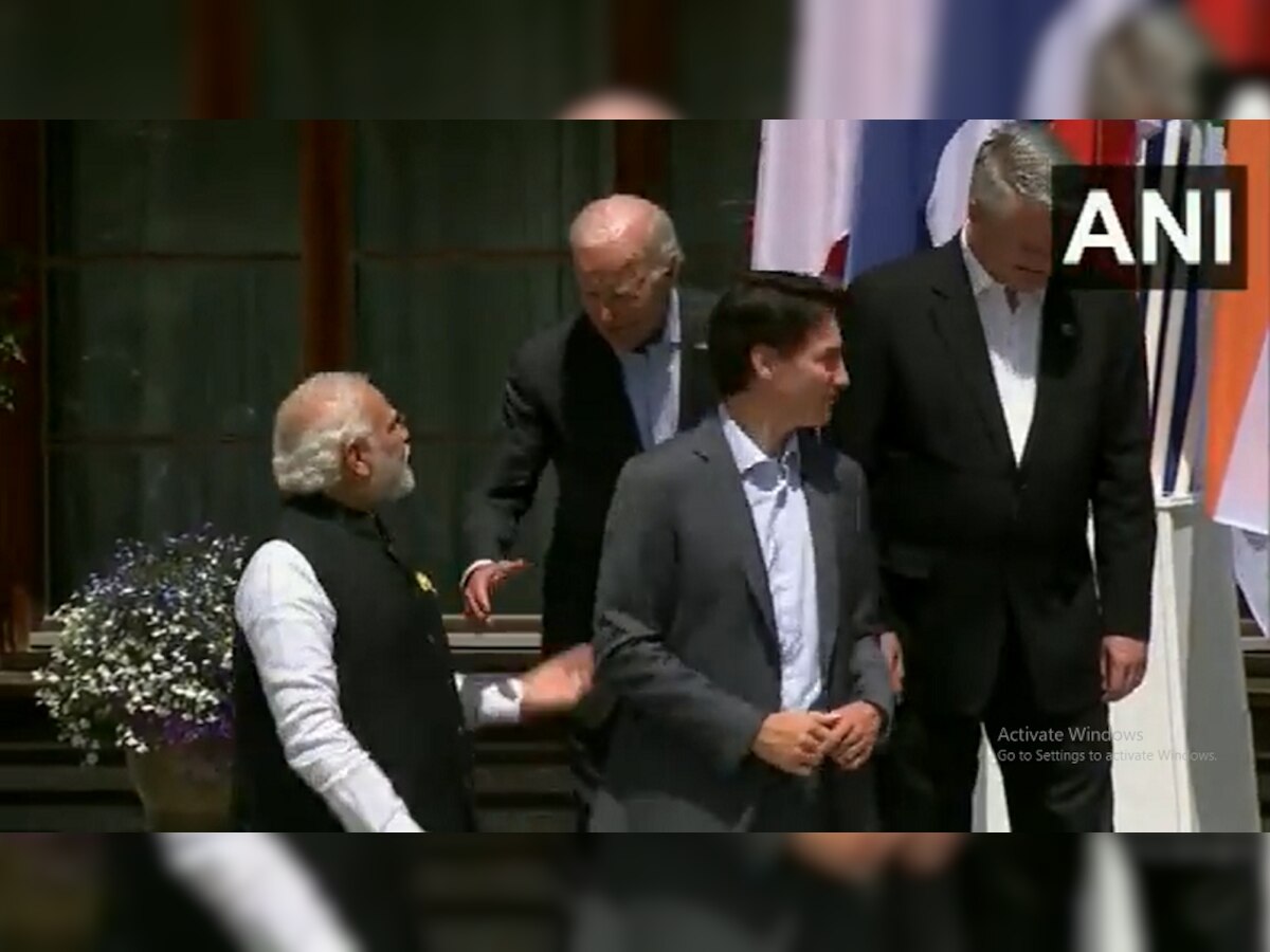 PM मोदींना पाहताच त्यांना भेटण्यासाठी धावले अमेरिकेचे राष्ट्राध्यक्ष बायडेन, पाहा VIDEO title=
