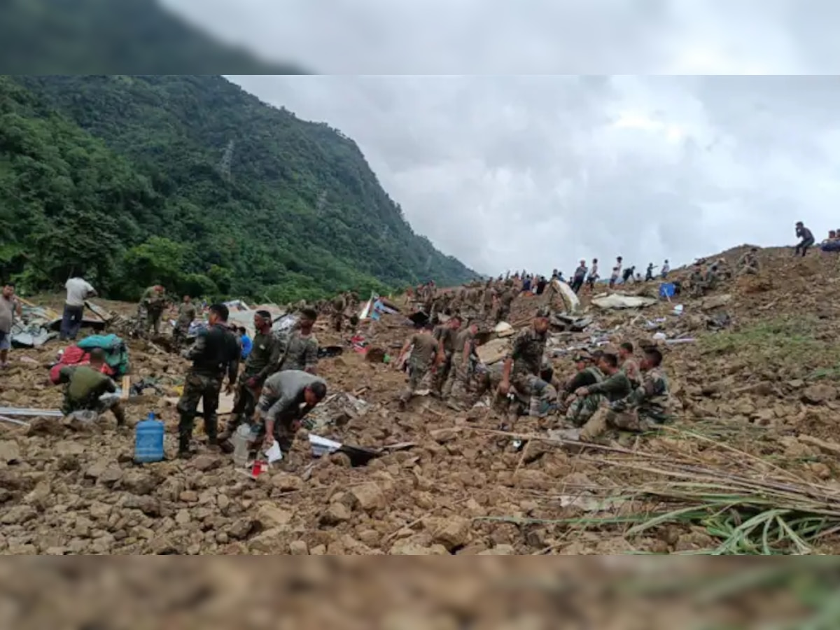 Manipur landslide: मणिपूर भूस्खलनात 14 जणांचा मृत्यू; ढिगाऱ्याखाली अडकलेल्यांची संख्या धास्तावणारी  title=