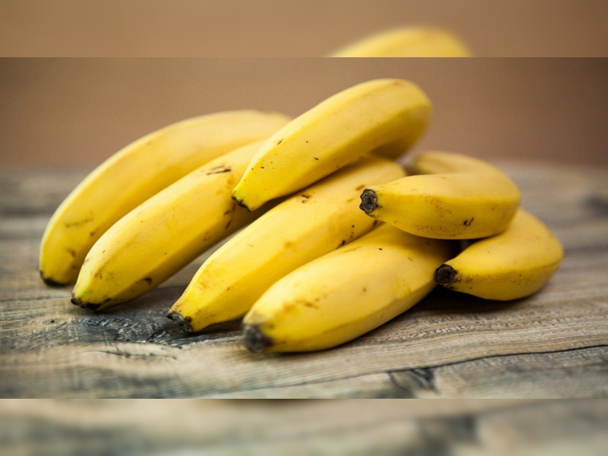 Benefits Banana: केळी खाण्याचे फायदे तुम्हाला माहितीय? जाणून घेतल्यावर आजच सुरु कराल खाणं title=