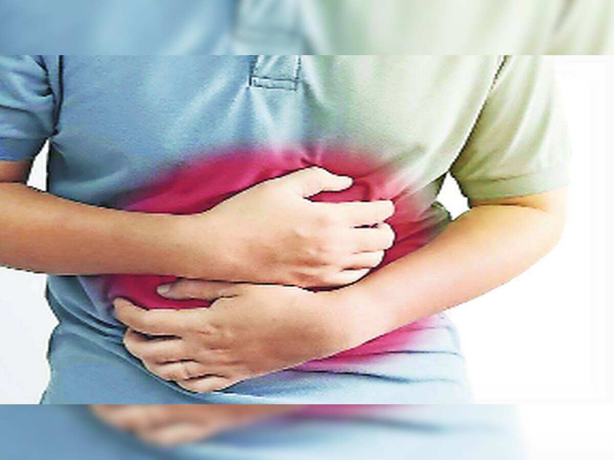 Stomach Infection:पोटदुखीमुळे आहात त्रस्त ? असू शकतो गंभीर आजाराचा धोका  title=