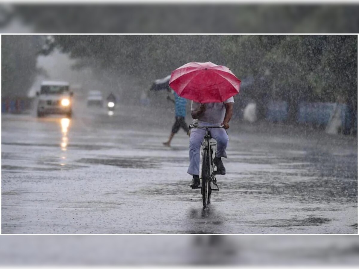 राज्यात अतिवृष्टीची शक्यता, आता पुणे जिल्ह्यात  रेड अलर्ट; कामाशिवाय घराबाहेर पडू नका ! title=