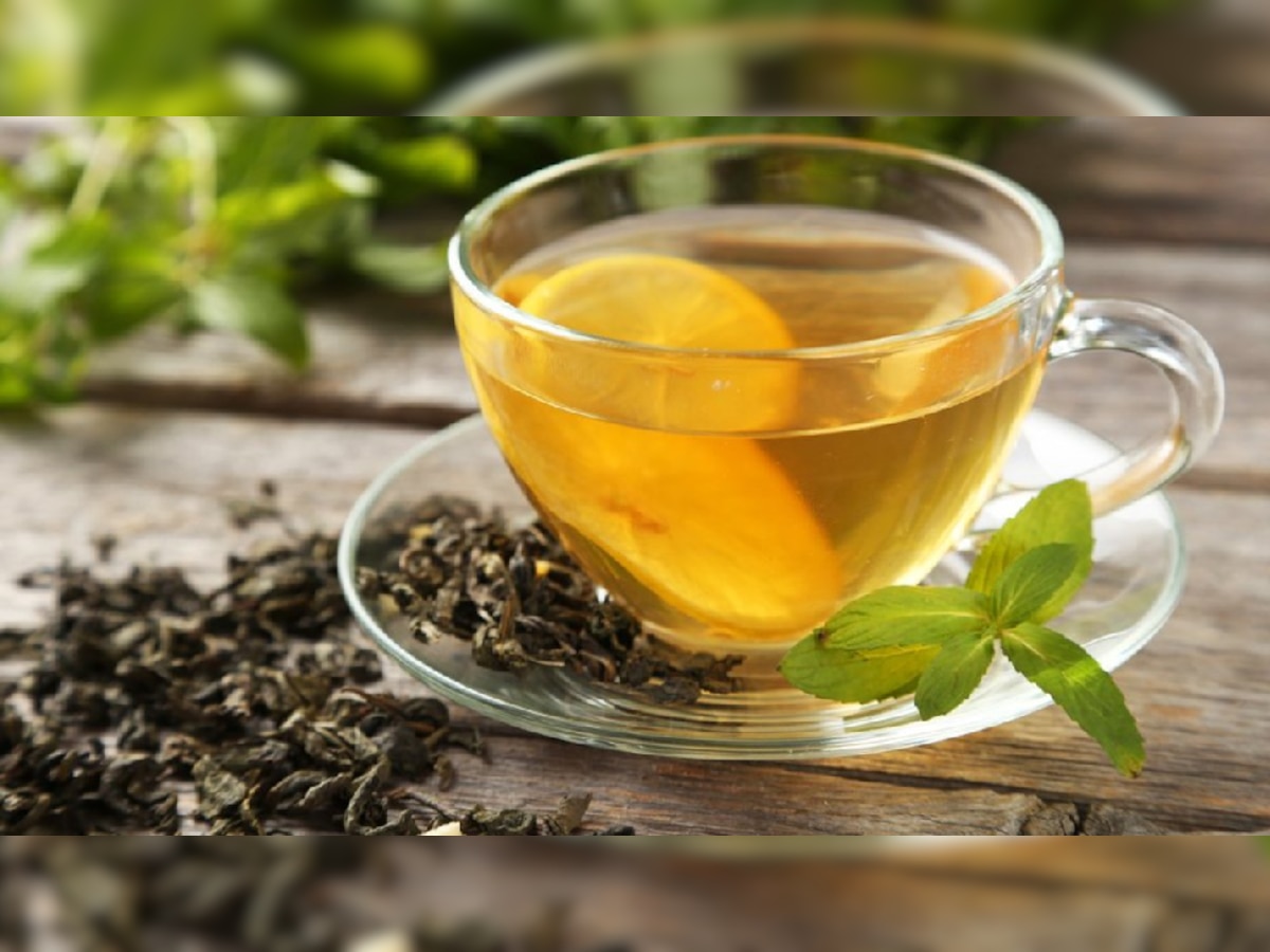 Green Tea : तुम्हीही सकाळी ग्रीन टी पिताय तर ही सवय आजच थांबवा, कारण... title=