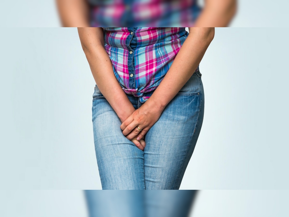 what happens when you hold your pee dangerous side effects on body