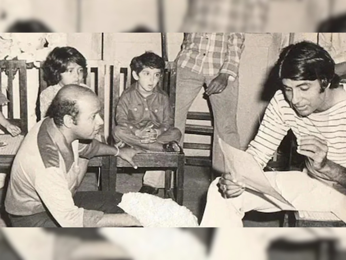 Amitabh Bachchan यांच्यासोबत असलेले चिमुरडा आज करतोय बॉलिवूडवर राज्य title=