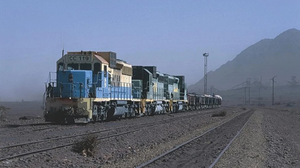 worlds-most-dangerous-train-shocking-journey-sahara-desert-in-marathi