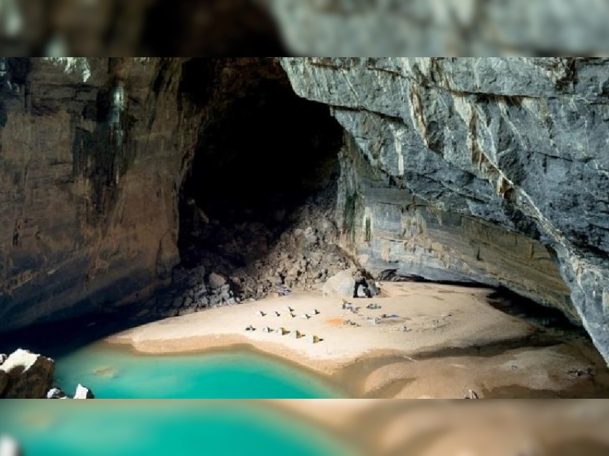 जगातील सर्वात मोठी रहस्यमयी गुफा; गुफेच्या आत पाहिल्यास तुम्हालाही बसेल धक्का! title=