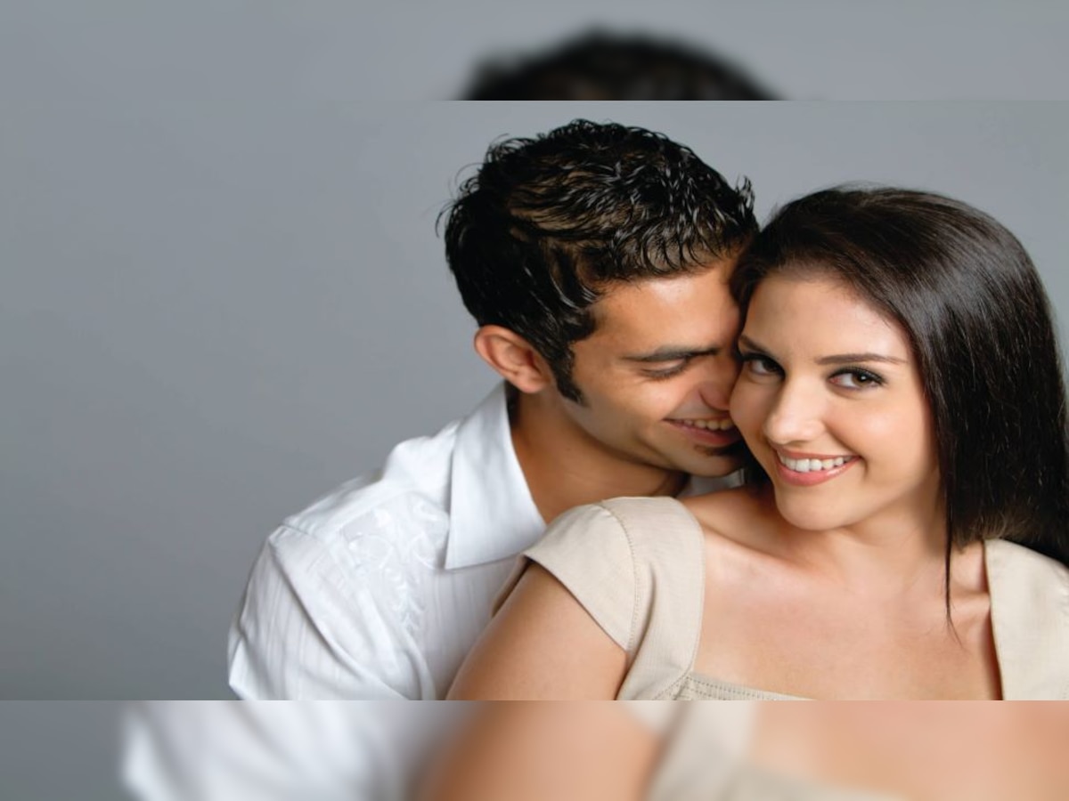 Relationship Tips: लग्न होताच प्रत्येक जोडप्याच्या आयुष्यात बदलतात या गोष्टी title=