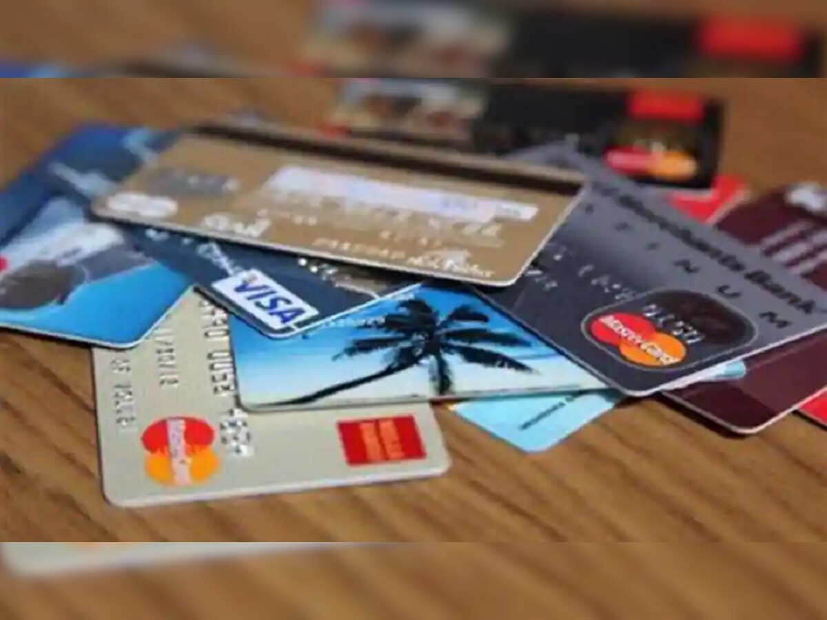 ATM Card वर मोफत Insurance उपलब्ध, क्लेम करण्याआधी 'हे' नियम जाणून घेणं महत्त्वाचं title=
