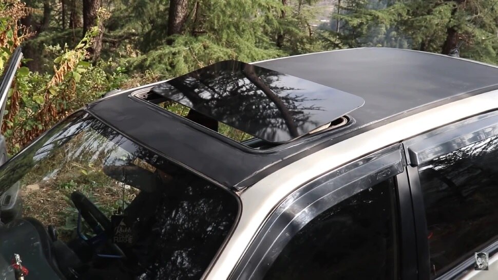 Maruti Suzuki Alto With Sunroof Know How To Install
