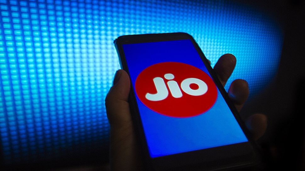 jio-recharge-offer-recharge-your-phone-with-666-rupees-84-days-prepaid