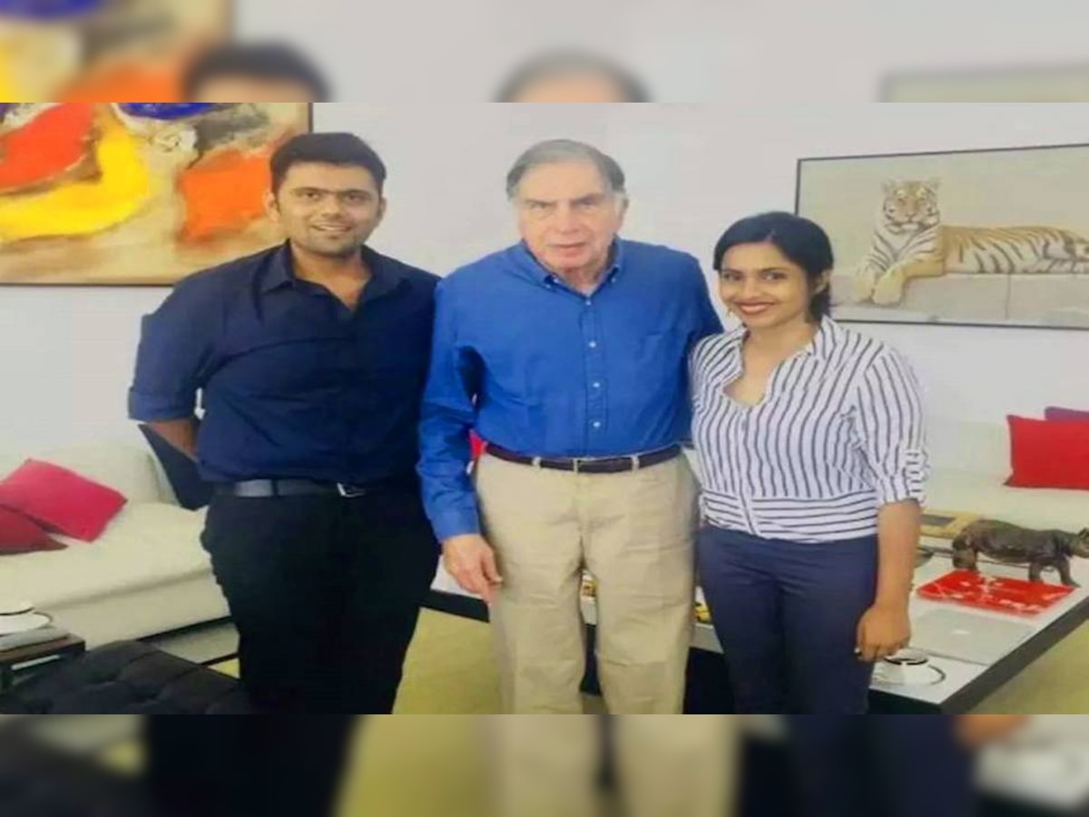 Ratan Tata | हॅलो मी रतन टाटा बोलतोय, एक फोन कॉल आणि चेतन, आदितीचं आयुष्य बदललं title=