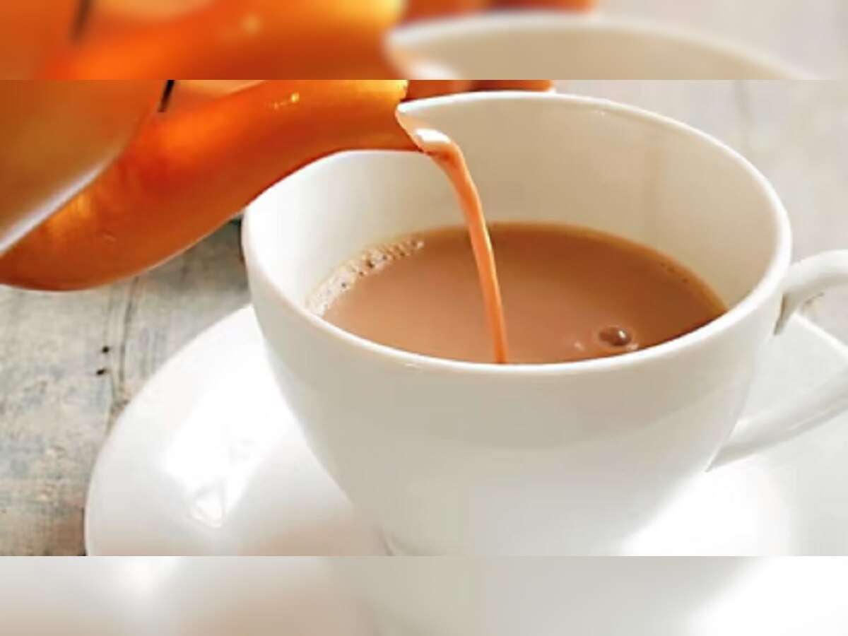 Tea Side Effects : सकाळी चहा पिण्याची सवय असेल तर थांब, तुम्ही स्वत:चं नुकसान करताय title=