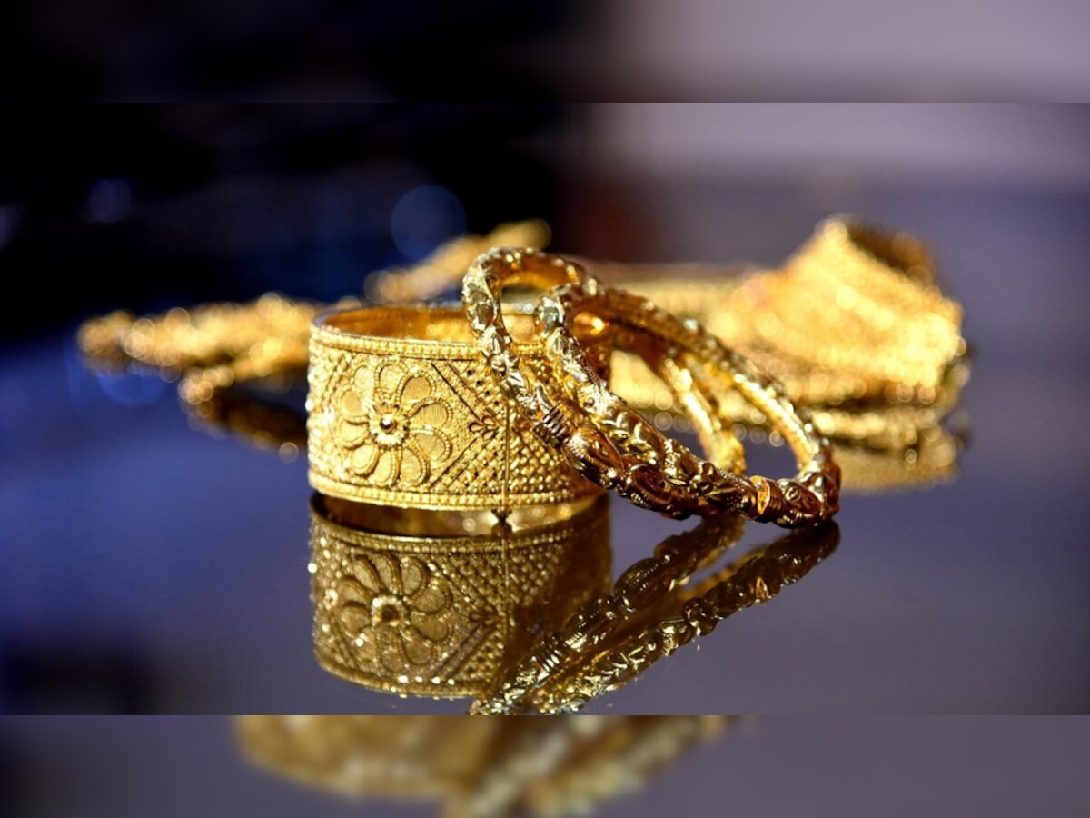 धक्कादायक! बँकेत ठेवलेलं 5 किलो खरं सोनं अचानक झालं Duplicate, महाराष्ट्रात एकच खळबळ title=