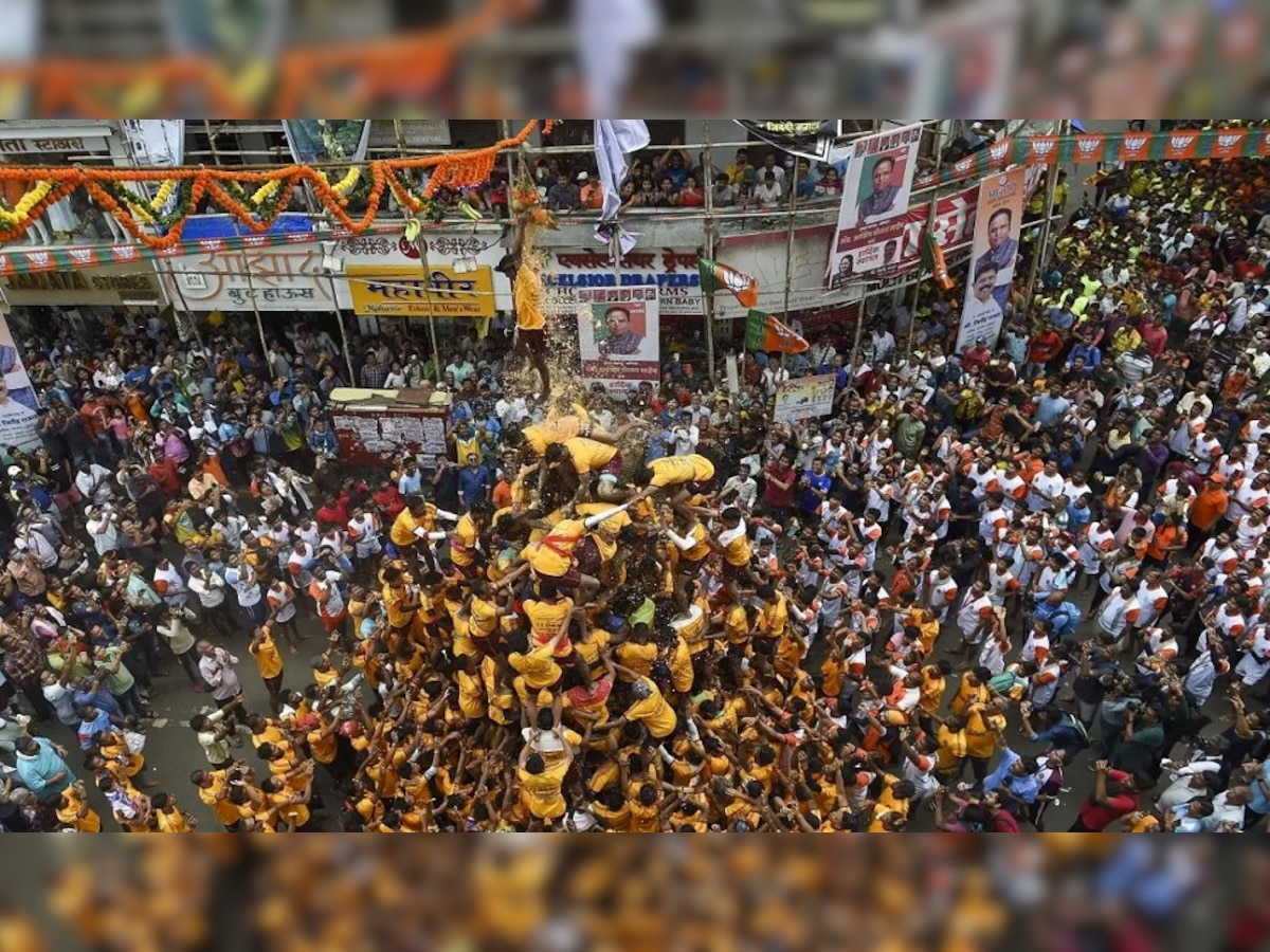 दहीहंडी उत्सव : मुंबईत 153 तर ठाण्यात 37 गोविंदा जखमी, नियमांचे उल्लंघन title=
