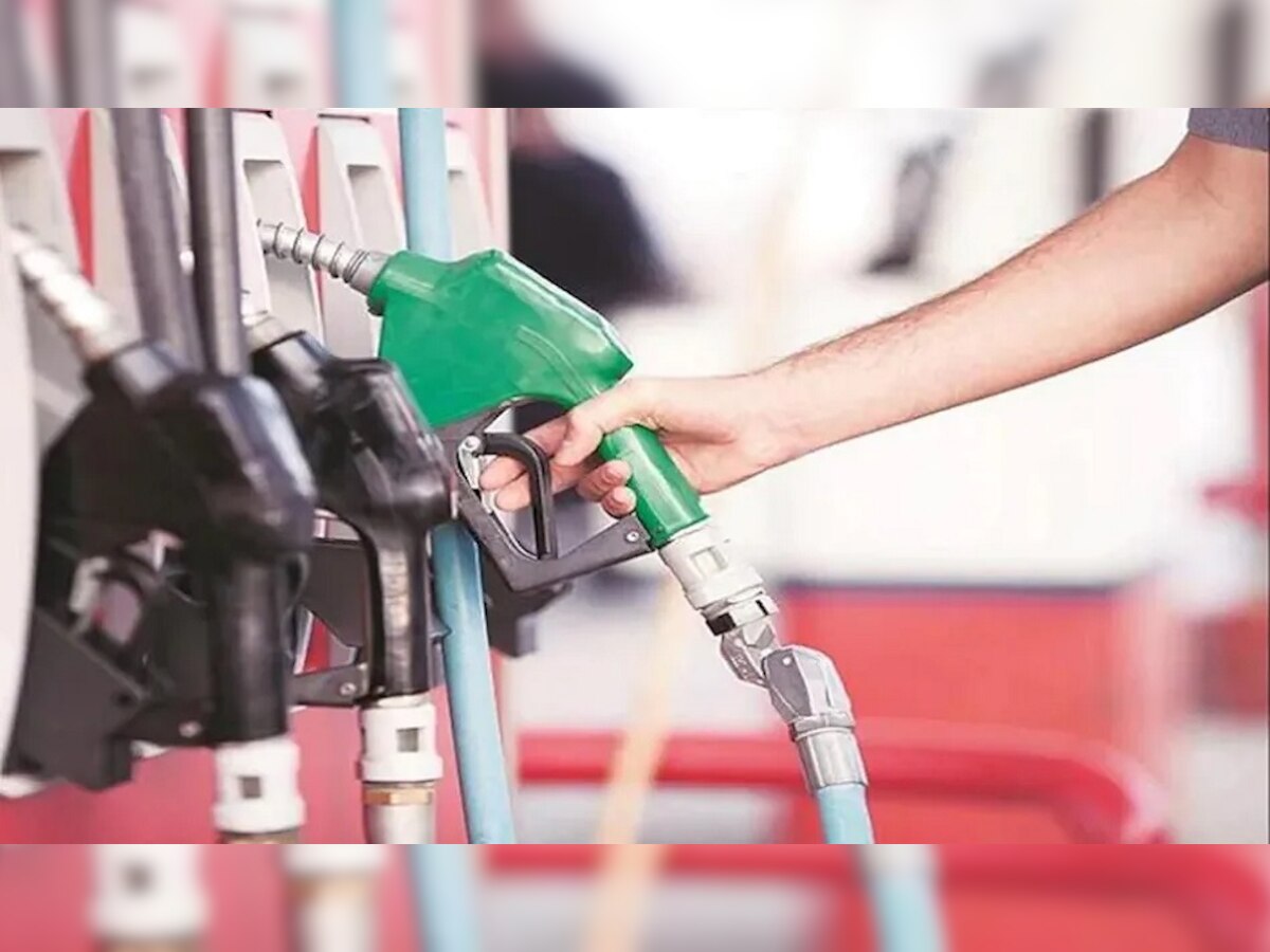 Petrol-Diesel च्या किमतींमध्ये आज किती बदल? झटपट चेक करा आजचे दर  title=