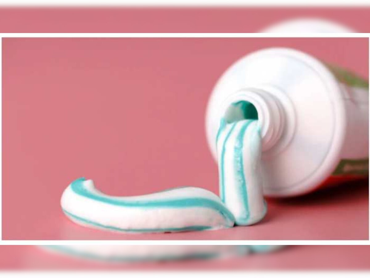 Toothpaste : दातच नाही तर घरातील या गोष्टीही चमकवते टूथपेस्ट title=