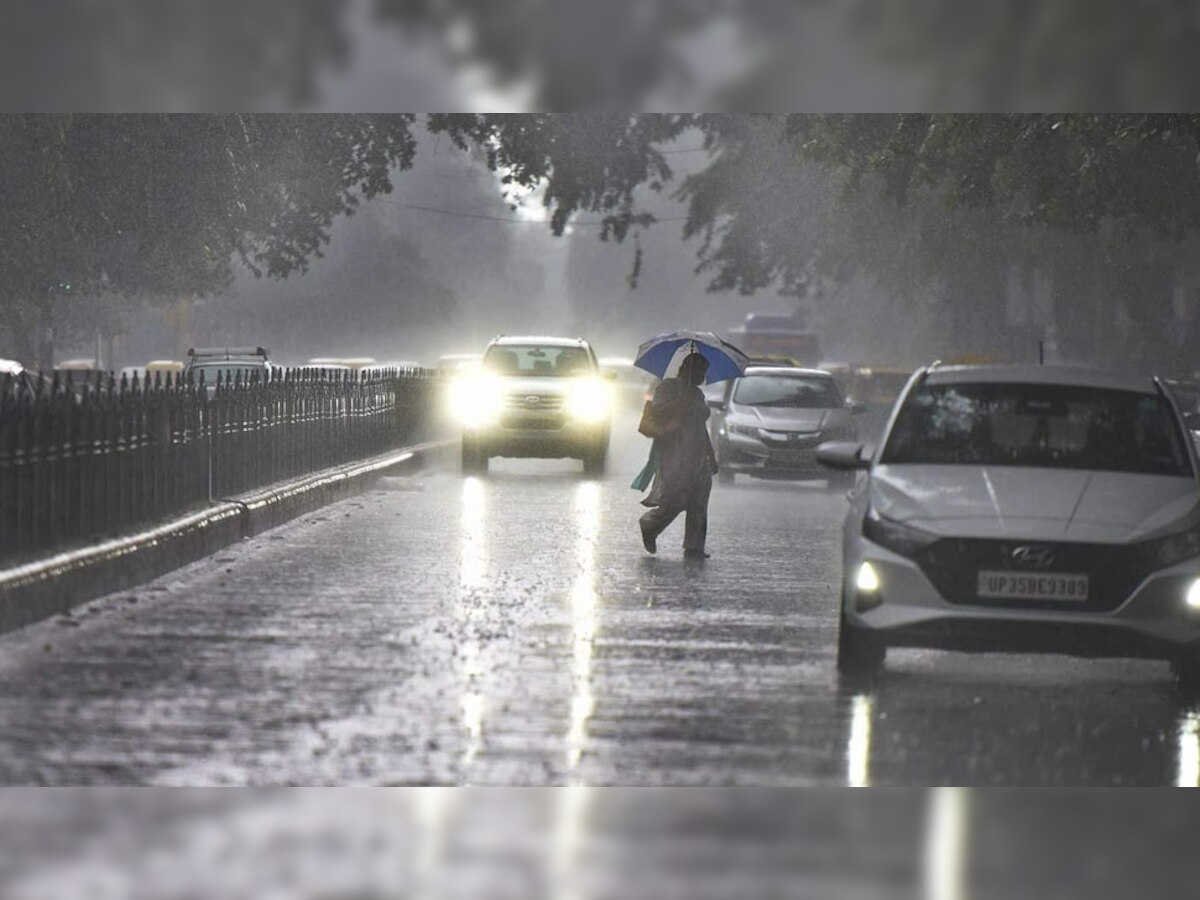 Rain alert in Maharashtra : राज्यात तब्बल 31 जिल्ह्यांत यलो अलर्ट तर 2 जिल्ह्यांत ऑरेंज अलर्ट title=