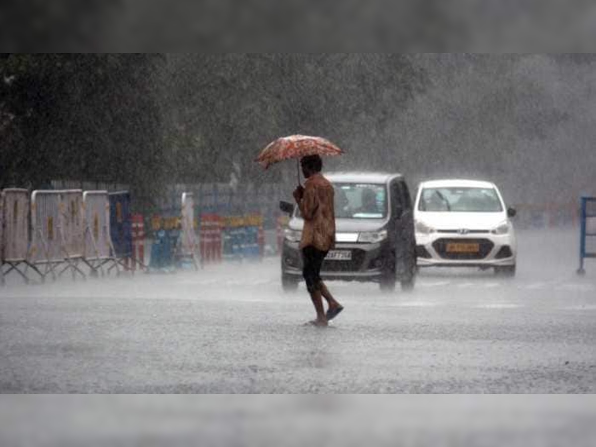 Heavy Rain Alert: राज्यात या ठिकाणी विजांच्या कडकडाटासह वादळी पावसाची शक्यता title=