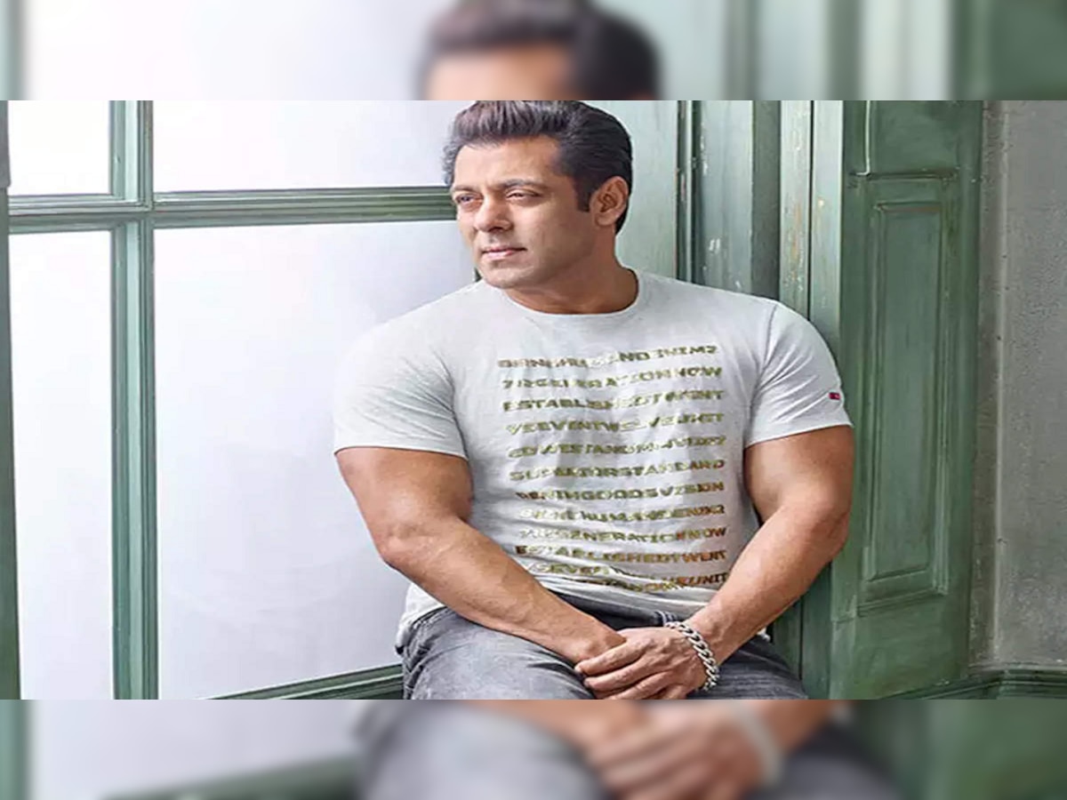 Salman Khan खानने घेतली जैन मुनींची भेट, वाचा काय आहे भेटीमागचं कारण title=