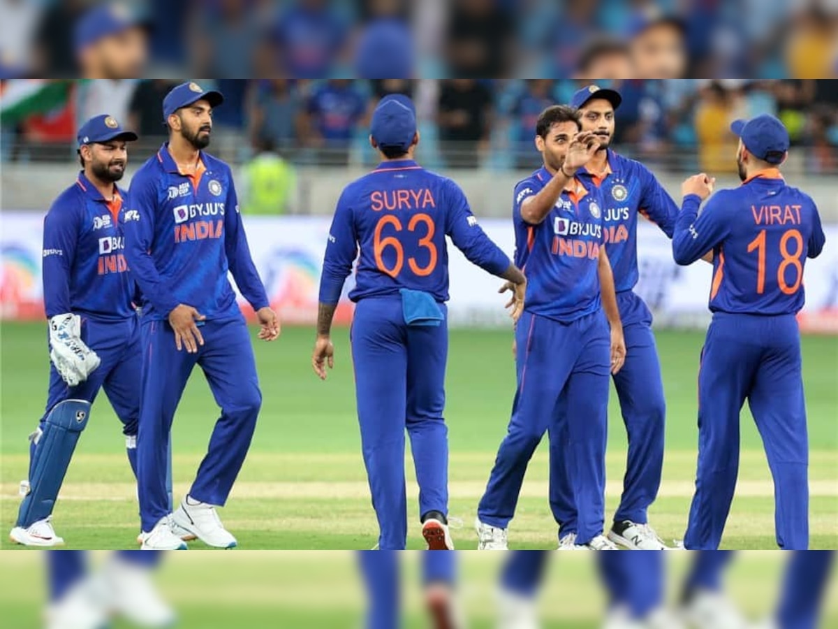 T 20 World Cup 2022 : टी 20 वर्ल्ड कपमध्ये टीम इंडिया कोणत्या प्लेइंग इलेव्हनसोबत उतरणार, पंत खेळणार का? title=