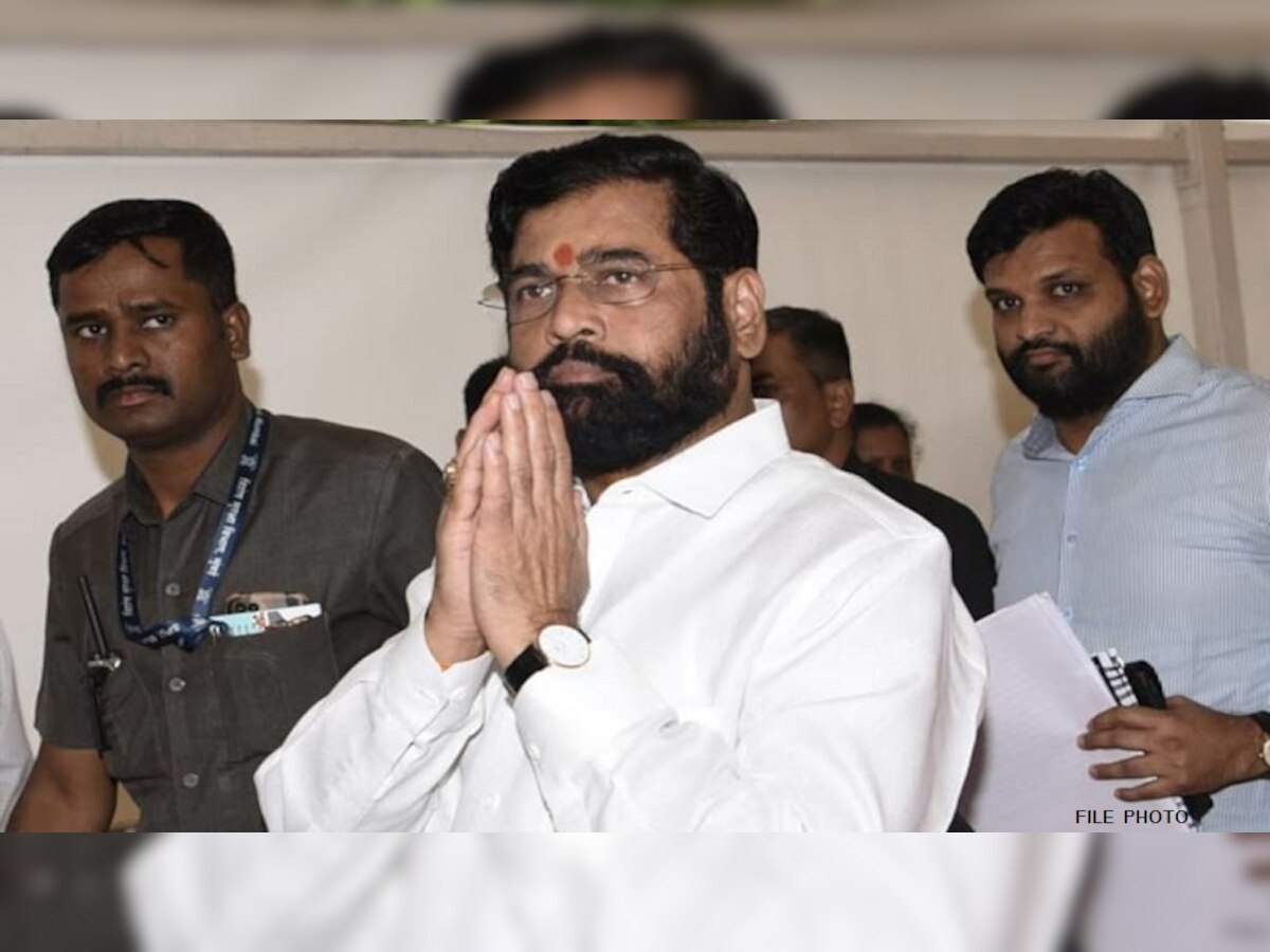 Eknath Shinde: केली सर्वात मोठी घोषणा, CM एकनाथ शिंदे यांच्याकडून नागरिकांना सर्वात मोठं गिफ्ट title=