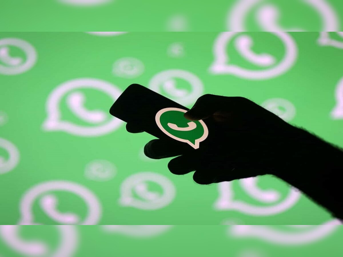 WhatsApp यूजर्सना मोठा धक्का, 'या' Smartphone मध्ये व्हॉट्सअ‍ॅप होणार बंद  title=