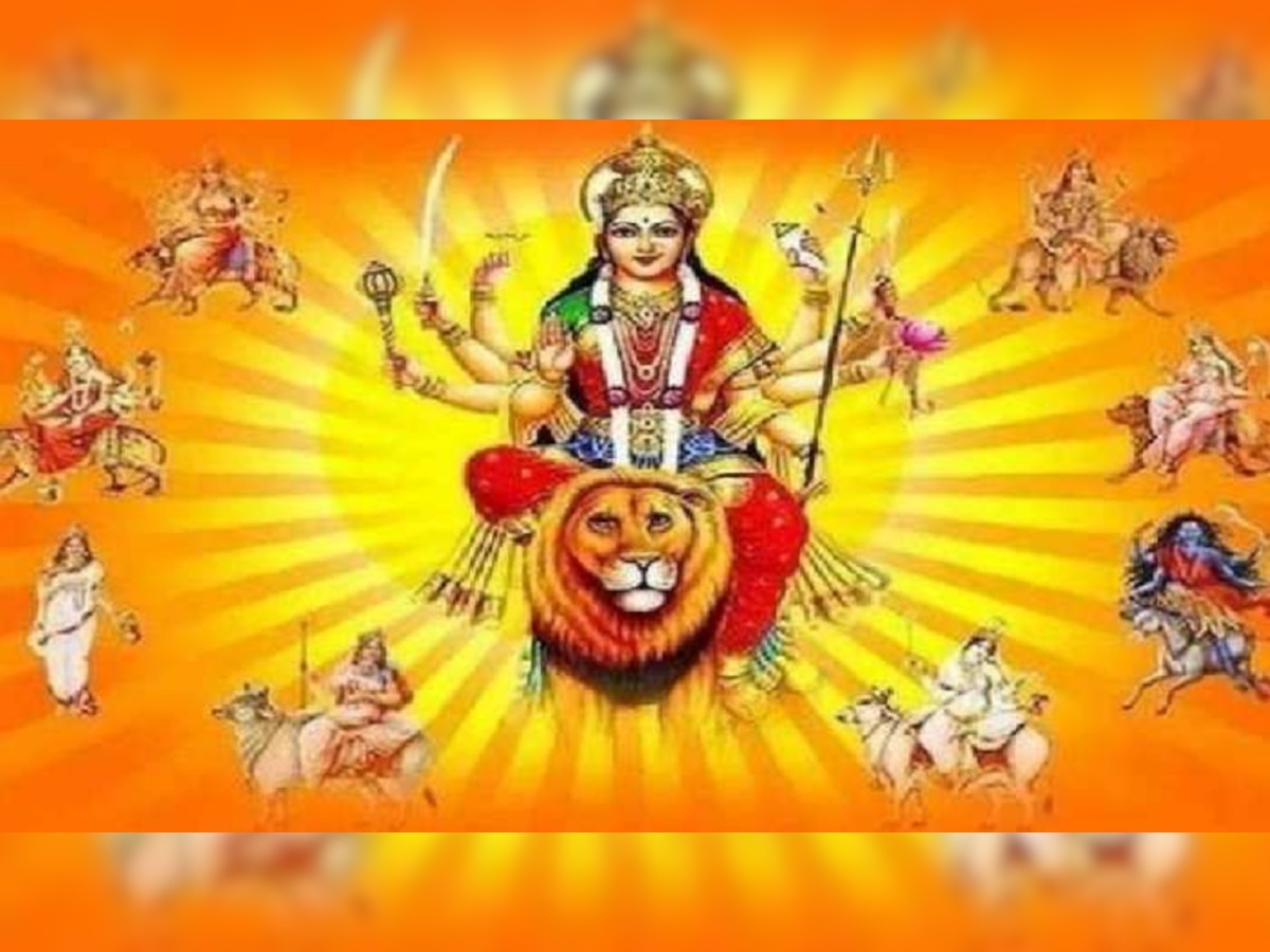 Navratri Festival 2022 : यंदा नवरात्रीचे खास वैशिष्ट्य काय आहे?, नऊ रंगही जाणून घ्या title=