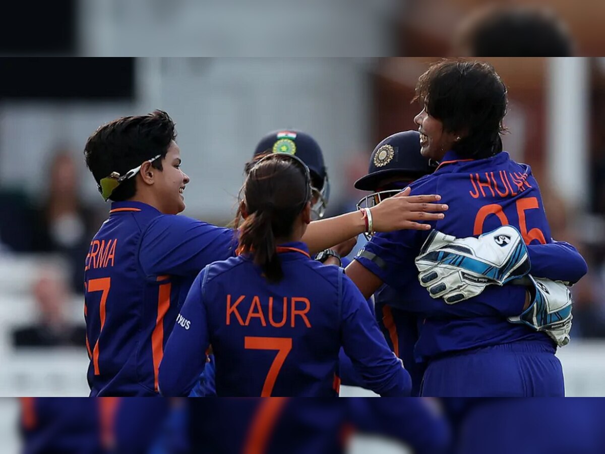 England Women vs India Women, 3rd ODI : टीम इंडियाचा 16 धावांनी विजय, इंग्लंडला क्लिन स्वीप title=