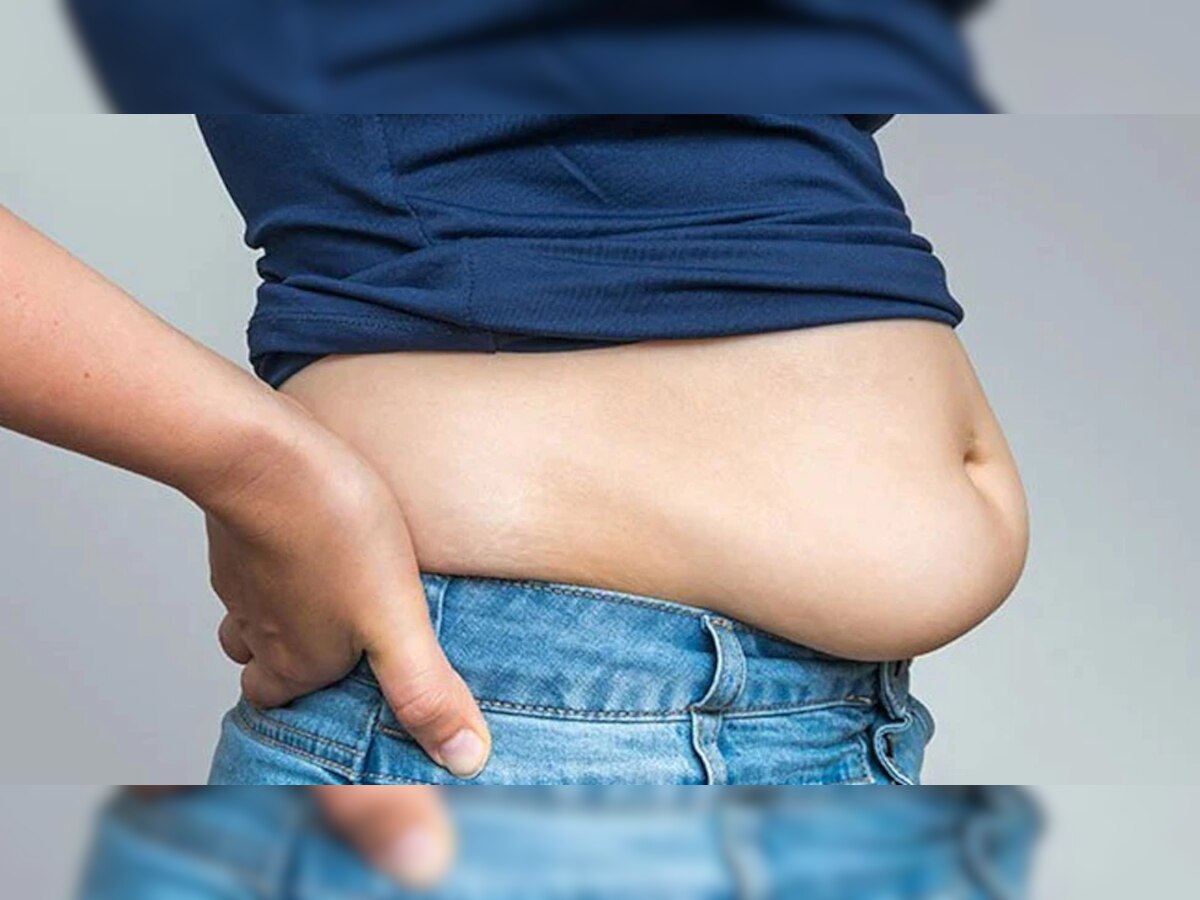 वाढलेल्या Belly Fat ने कंटाळलात? आता एक एक्सरसाईज करेल तुमची कंबर कमी! title=