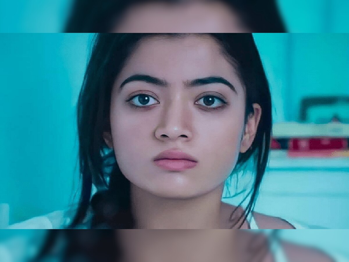 rashmika mandannaच्या फॅनने अशा जागेवर मागितली ऑटोग्राफ, की अभिनेत्रीची पंचाईत title=