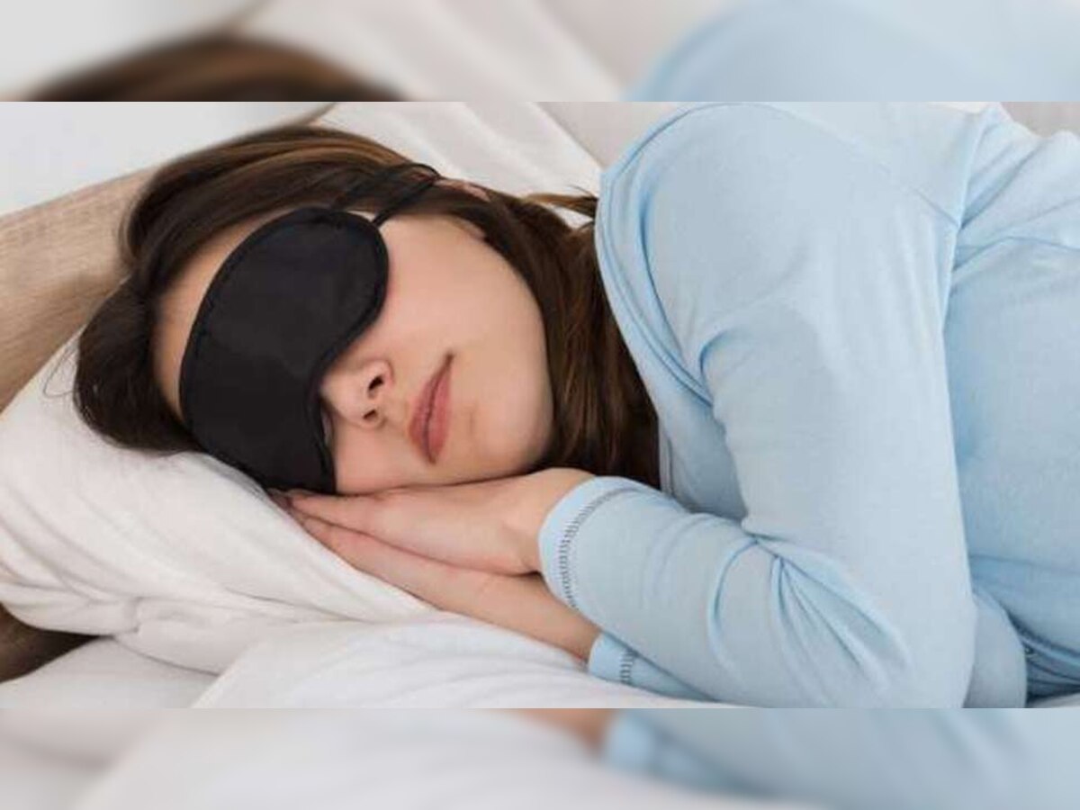 Sleep Disorder:  5 तासांपेक्षा कमी झोप घेताय? होऊ शकतात 'हे' गंभीर परिणाम   title=