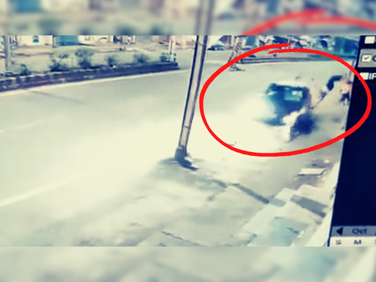 बापरे! कारच्या धडकेने तो 10 फूट उंच उडाला, घटनेचा धक्कादायक व्हिडीओ CCTV मध्ये कैद! title=