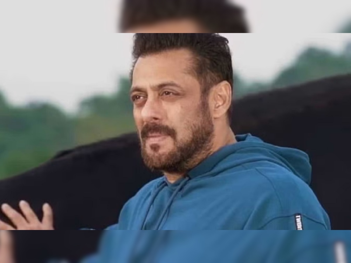 Salman Khan च्या जीवाला धोका! मारेकरी हत्यारांसह अभिनेत्याच्या घरात घुसला,पण... title=