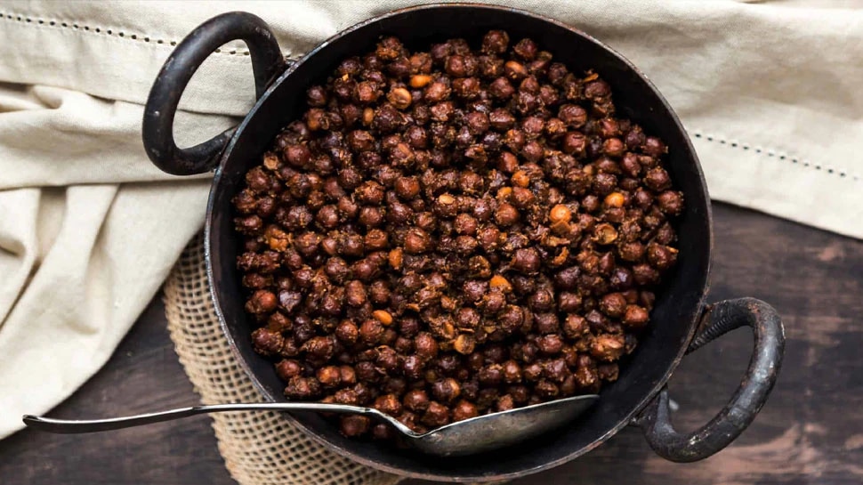 Boiled Black Gram: दिवसा खाऊन पहा काळे हरभरे... होतील &#039;हे&#039; फायदे