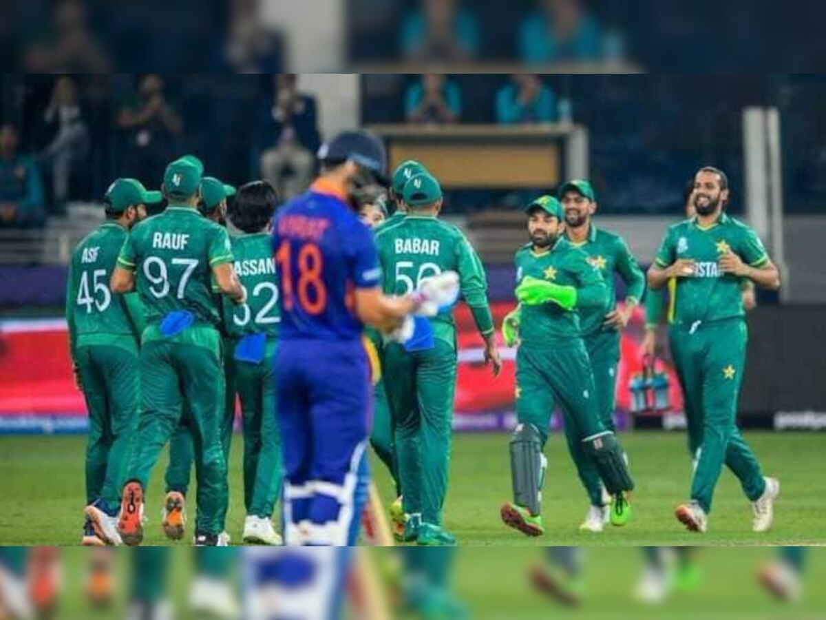 T20 World Cup : हाय व्होल्टेज सामन्याआधी पाकिस्तानकडून 'रडीचा डाव', Team Indiaला मारला टोमणा title=