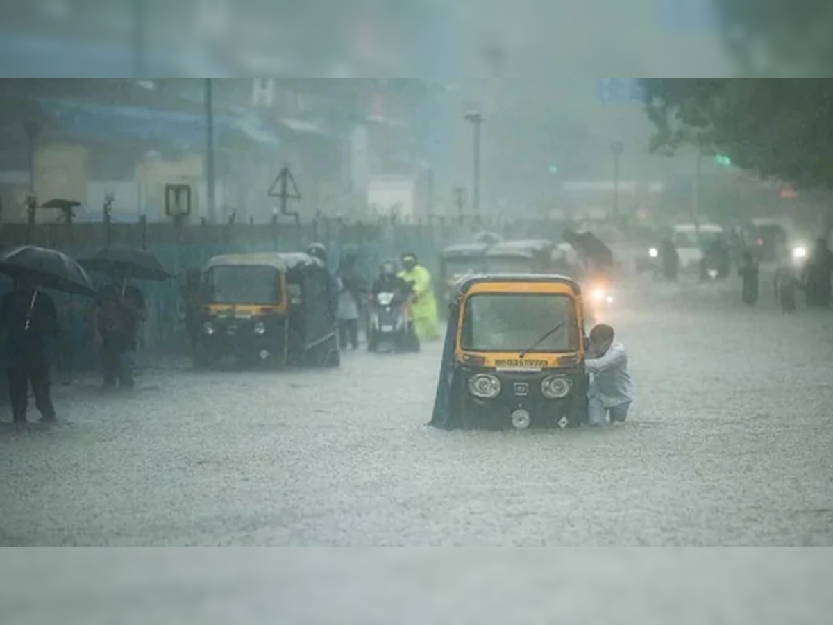Rain Updates: देशातील 17 राज्यात पुढील 3 दिवस मुसळधार पाऊस, महाराष्ट्राची काय स्थिती? title=