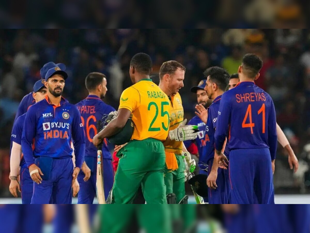 IND vs SA 2nd ODI: रांची वन डेत 'या' 27 वर्षीय युवा खेळाडूचं डेब्यू title=