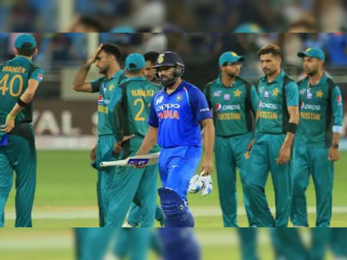 IND vs PAK T20 WC : भारत-पाक सामन्याआधी मोठा झटका, स्टार खेळाडू बाहेर title=