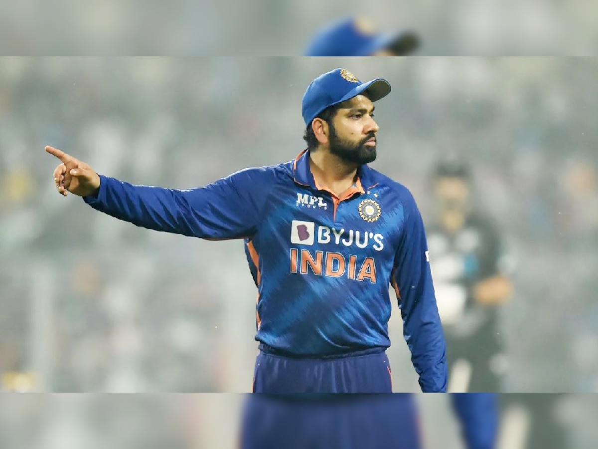 India Vs Pakistan: नाणेफेक जिंकल्यानंतर क्षेत्ररक्षणाचा निर्णय का घेतला? रोहित शर्मा म्हणाला... title=
