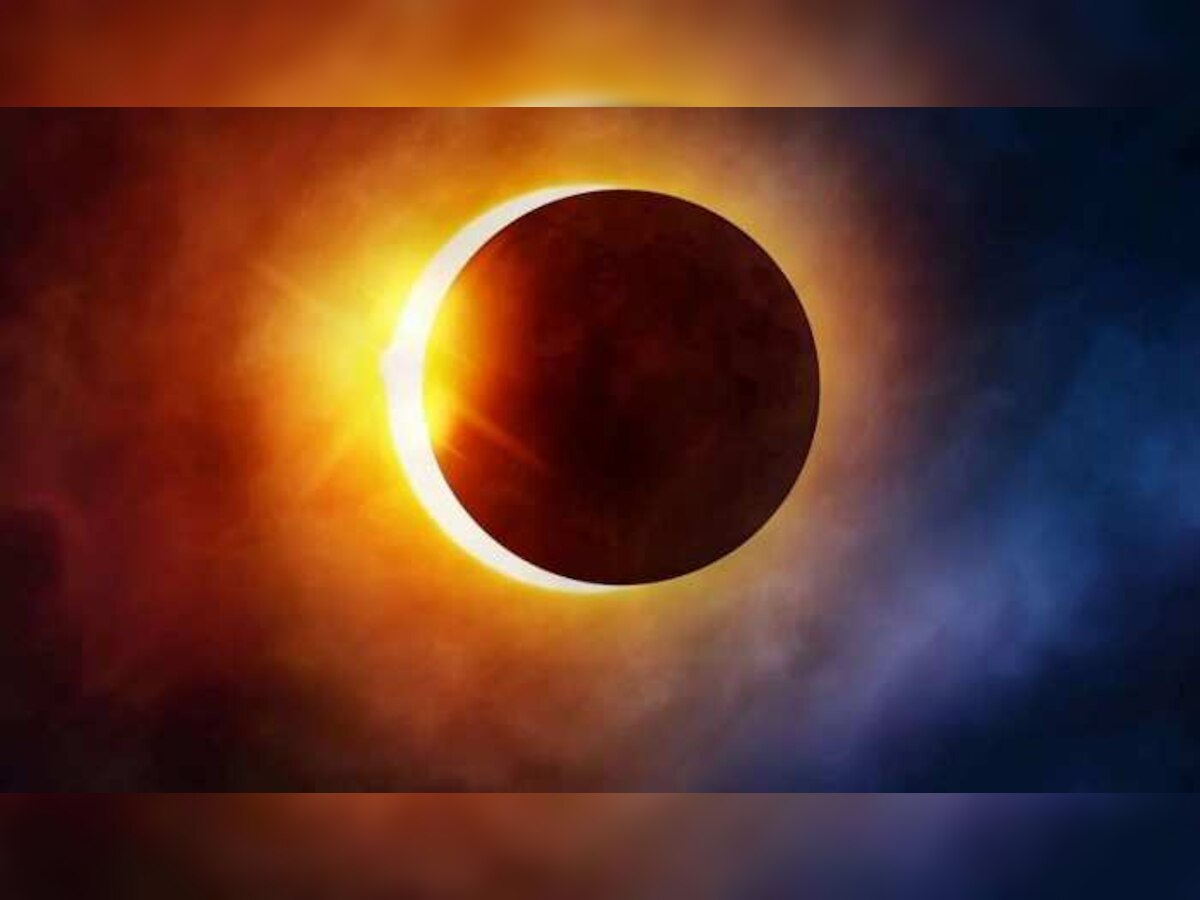 Solar Eclipse: सूर्यग्रहण संपल्यानंतर आधी हे काम करा, नाही पडणार नकारात्मक प्रभाव title=