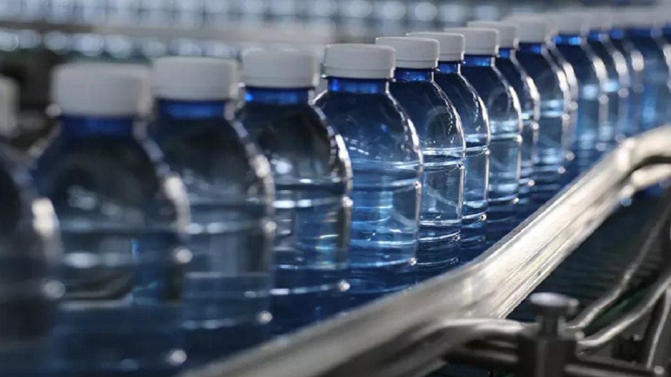 why do plastic water bottles have Lines on it