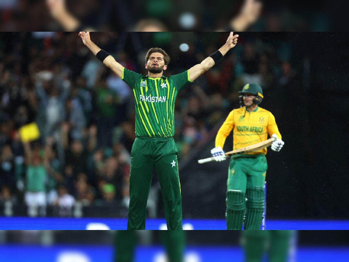 T20 World Cup : दक्षिण आफ्रिकेला मोठा दणका; पाकिस्तान अजूनही सेमीफायनलच्या शर्यतीत title=