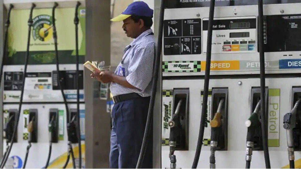 Petrol-Diesel च्या दरांबाबत मोठा निर्णय, झटपट चेक करा तुमच्या शहरातील आजचे Rate
